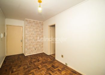 Apartamento à venda com 40m², 1 dormitório, 1 vaga no bairro Cristal em Porto Alegre