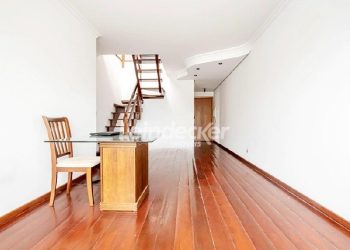 Cobertura à venda com 155m², 2 dormitórios, 1 suíte, 2 vagas no bairro Mont Serrat em Porto Alegre