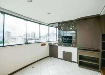 Apartamento à venda com 96m², 2 dormitórios, 1 suíte, 2 vagas no bairro Menino Deus em Porto Alegre