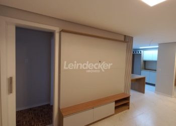 Apartamento à venda com 80m², 2 dormitórios, 1 suíte no bairro Farroupilha em Porto Alegre