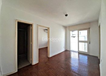 Apartamento à venda com 34m², 1 dormitório no bairro Centro Histórico em Porto Alegre