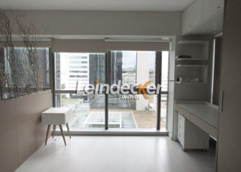 Flat à venda com 46m², 1 dormitório, 2 vagas no bairro Praia de Belas em Porto Alegre