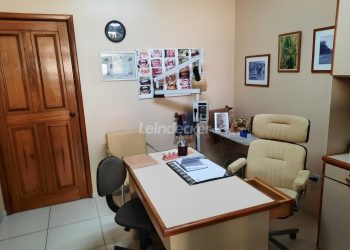 Salas/Conjuntos à venda com 79m² no bairro Centro Histórico em Porto Alegre