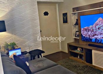 Apartamento à venda com 46m², 1 dormitório, 1 vaga no bairro Centro Histórico em Porto Alegre