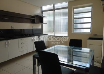 Apartamento à venda com 62m², 2 dormitórios no bairro Petrópolis em Porto Alegre