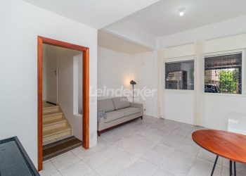Apartamento à venda com 46m², 1 dormitório no bairro Auxiliadora em Porto Alegre