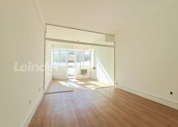 Salas/Conjuntos à venda com 40m² no bairro Floresta em Porto Alegre