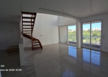 Cobertura à venda com 205m², 3 dormitórios, 1 suíte, 2 vagas no bairro Jardim Itu em Porto Alegre