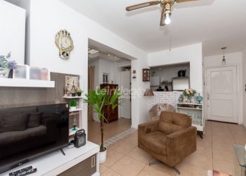 Apartamento à venda com 56m², 2 dormitórios, 1 suíte no bairro Petrópolis em Porto Alegre