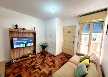 Apartamento à venda com 60m², 3 dormitórios no bairro Petrópolis em Porto Alegre