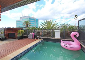 Cobertura à venda com 209m², 3 dormitórios, 1 suíte, 2 vagas no bairro Chácara das Pedras em Porto Alegre