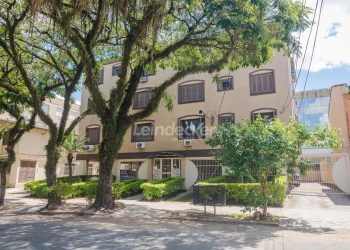 Apartamento à venda com 76m², 3 dormitórios, 1 vaga no bairro Jardim Botânico em Porto Alegre
