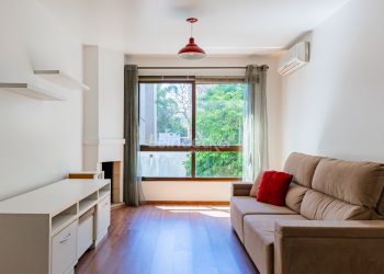 Apartamento à venda com 55m², 1 dormitório, 1 vaga no bairro Petrópolis em Porto Alegre