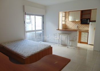 JK à venda com 35m², 1 dormitório no bairro Santana em Porto Alegre