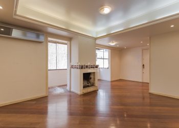 Apartamento à venda com 113m², 3 dormitórios, 1 suíte, 2 vagas no bairro Petrópolis em Porto Alegre