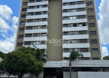 Apartamento à venda com 68m², 2 dormitórios, 1 suíte, 1 vaga no bairro Menino Deus em Porto Alegre