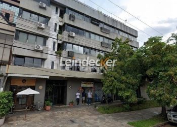 Salas/Conjuntos à venda com 29m² no bairro São João em Porto Alegre
