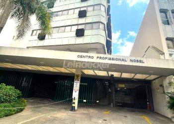 Salas/Conjuntos à venda com 38m², 1 vaga no bairro Moinhos de Vento em Porto Alegre