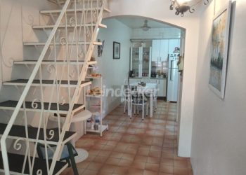 Casa à venda com 138m², 3 dormitórios, 1 suíte, 1 vaga no bairro Jardim Carvalho em Porto Alegre