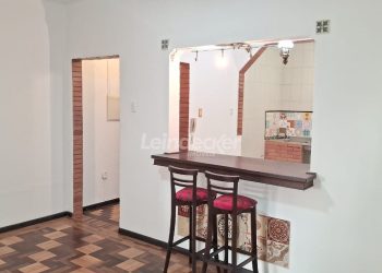 Apartamento à venda com 84m², 2 dormitórios, 1 vaga no bairro Petrópolis em Porto Alegre