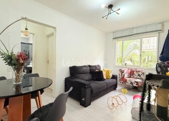Apartamento à venda com 43m², 1 dormitório, 1 vaga no bairro Jardim do Salso em Porto Alegre