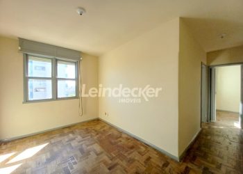 Apartamento à venda com 52m², 2 dormitórios no bairro Cristo Redentor em Porto Alegre