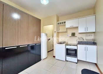 JK à venda com 18m², 1 dormitório no bairro Centro Histórico em Porto Alegre