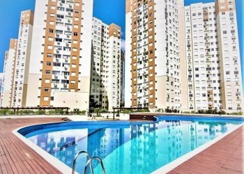 Apartamento à venda com 70m², 2 dormitórios, 1 suíte, 1 vaga no bairro Vila Ipiranga em Porto Alegre