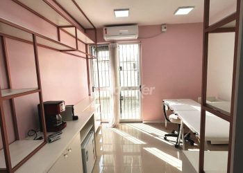 Salas/Conjuntos à venda com 22m² no bairro Passo d'Areia em Porto Alegre