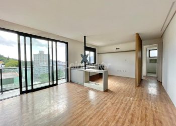 Apartamento à venda com 68m², 2 dormitórios, 1 suíte, 2 vagas no bairro Menino Deus em Porto Alegre