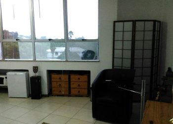 Salas/Conjuntos à venda com 26m² no bairro Cristal em Porto Alegre