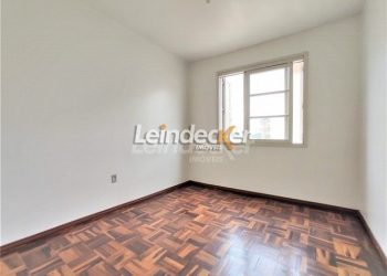 Apartamento à venda com 56m², 2 dormitórios no bairro Santana em Porto Alegre