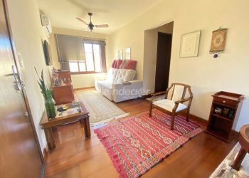 Apartamento à venda com 63m², 2 dormitórios, 2 vagas no bairro Santana em Porto Alegre