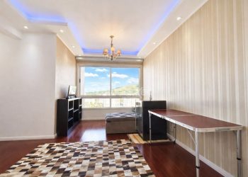 Apartamento à venda com 57m², 2 dormitórios, 1 vaga no bairro Alto Petrópolis em Porto Alegre