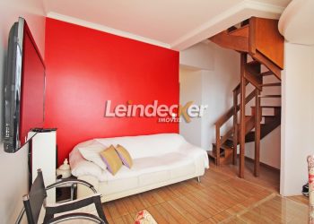 Cobertura à venda com 129m², 2 dormitórios, 1 suíte, 2 vagas no bairro Petrópolis em Porto Alegre