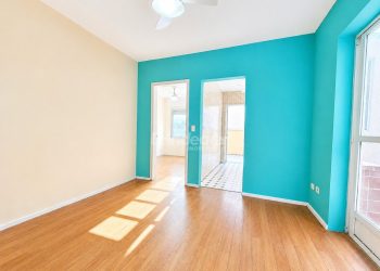 Apto Garden à venda com 50m², 1 dormitório no bairro Santana em Porto Alegre