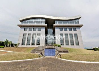 Prédio Comercial à venda com 1.935m², 39 vagas no bairro Floresta em Porto Alegre