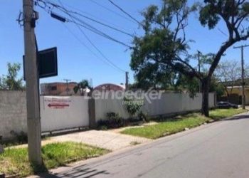 Terreno à venda com 840m² no bairro Santa Maria Goretti em Porto Alegre