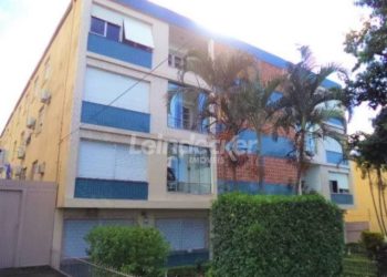 Apartamento à venda com 70m², 2 dormitórios no bairro Azenha em Porto Alegre