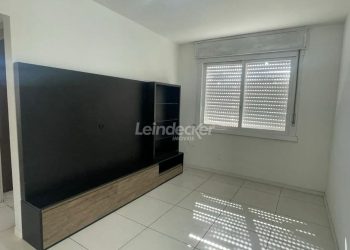 Apartamento à venda com 42m², 1 dormitório, 1 vaga no bairro Jardim do Salso em Porto Alegre