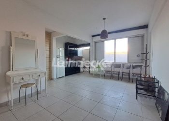 JK à venda com 38m², 1 dormitório no bairro Centro Histórico em Porto Alegre