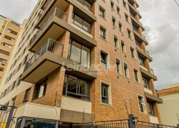 Apto Garden à venda com 106m², 2 dormitórios, 1 suíte, 1 vaga no bairro Rio Branco em Porto Alegre