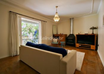 Apartamento à venda com 143m², 3 dormitórios, 1 suíte, 1 vaga no bairro Mont Serrat em Porto Alegre