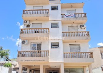 Apartamento à venda com 53m², 1 dormitório, 1 vaga no bairro Coronel Aparício Borges em Porto Alegre