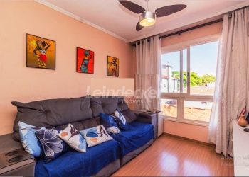 Apartamento à venda com 61m², 2 dormitórios, 1 vaga no bairro Teresópolis em Porto Alegre