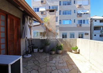 Cobertura à venda com 179m², 3 dormitórios, 1 suíte, 2 vagas no bairro Moinhos de Vento em Porto Alegre