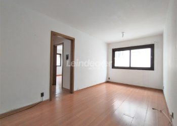 Apartamento à venda com 68m², 2 dormitórios, 1 vaga no bairro Petrópolis em Porto Alegre